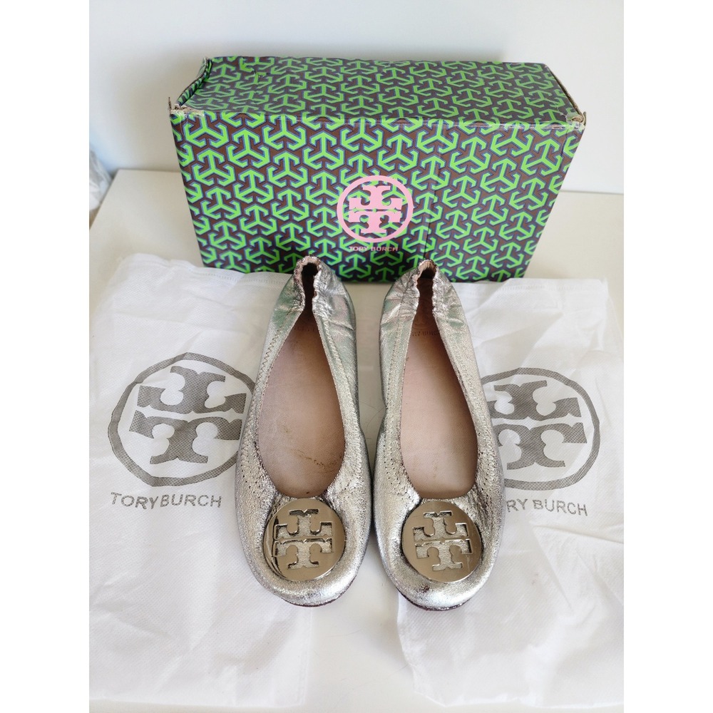 Tory Burch Reva Silver Metallic Leather Ballet Flats Gold Logo Size 8